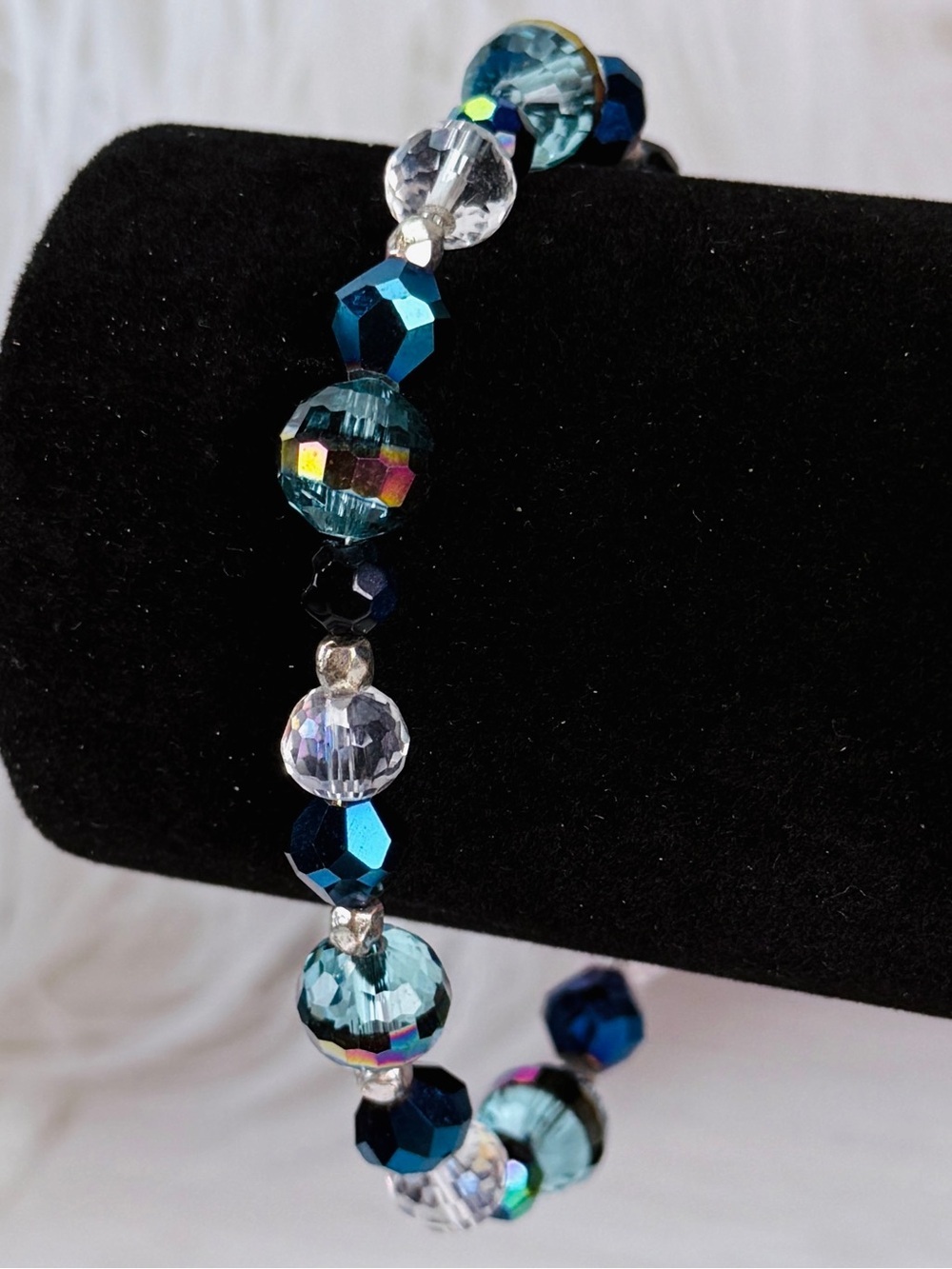Beautiful, multicolored reflective blue magnetic closure, costume bracelet